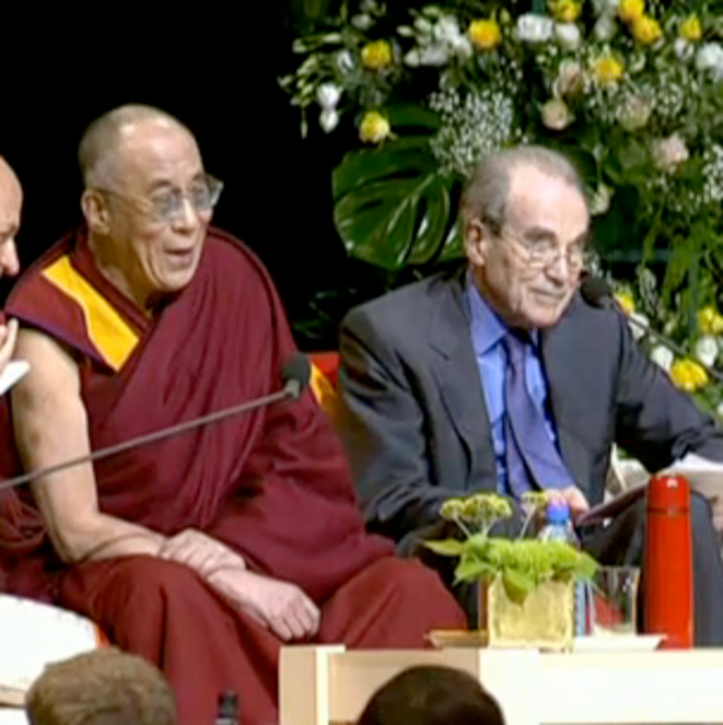 Robert Badinter et le Dalaï Lama Robert Badinter et le Dalaï Lama